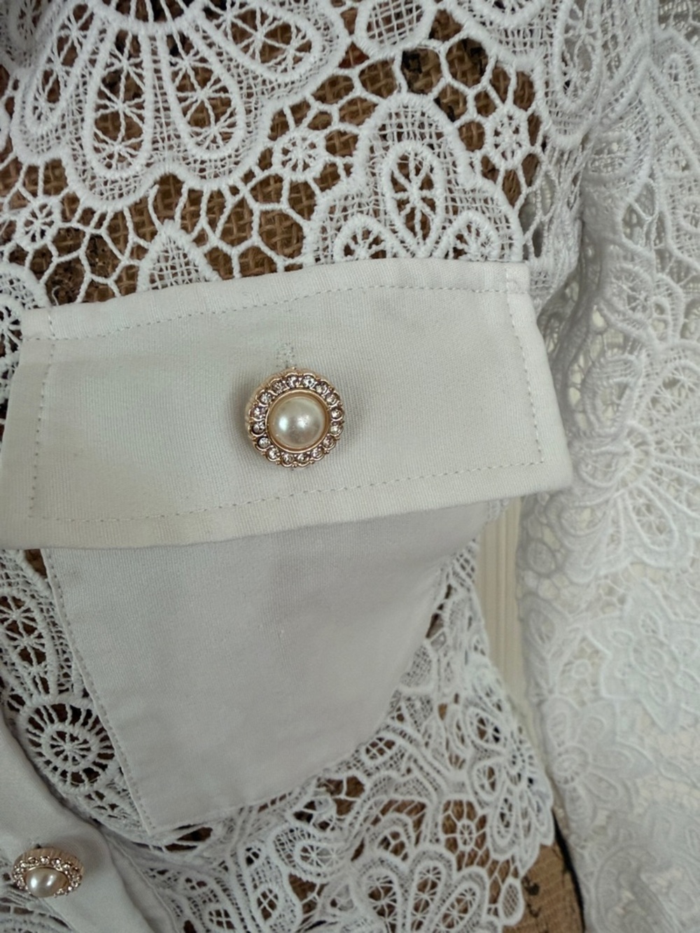 Women's White Lace Button-Up Shirt Jacket - Picture 3 of 11